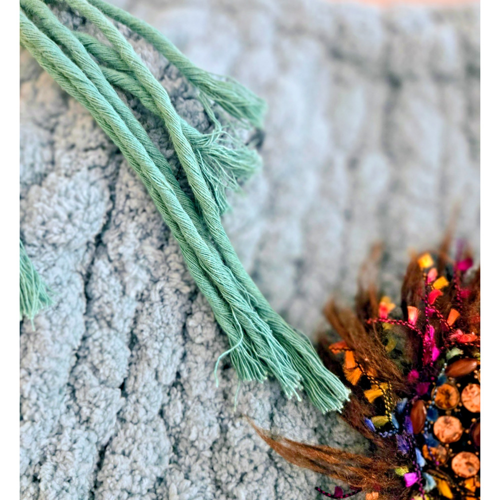 Handmade turquoise thick chenille yarn clutch handbag with brooch - Picture 6 of 11